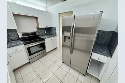 2495 SW 82nd Ave #205, Davie, FL 33324 - Photo 5