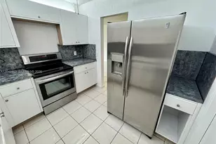 2495 SW 82nd Ave, Davie, FL 33324 - Photo 5