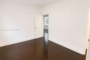 2456 Flamingo Dr, Miami Beach, FL 33140 - Photo 5