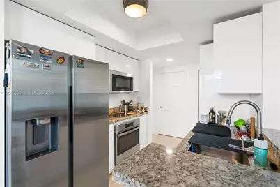 110 Washington Ave #2309, Miami Beach, FL 33139 - Photo 11
