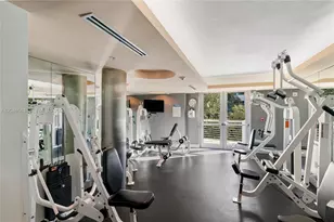 110 Washington Ave, Miami Beach, FL 33139 - Photo 33