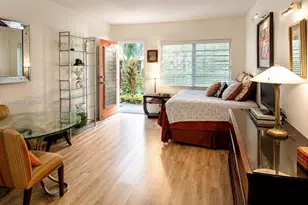 1050 Pennsylvania Ave, Miami Beach, FL 33139 - Photo 3