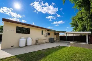 620 NW 182nd Terrace, Miami Gardens, FL 33169 - Photo 5