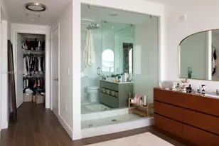 460 NE 28th St, Miami, FL 33137 - Photo 17