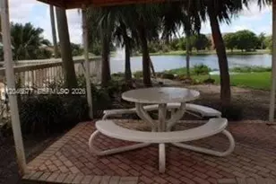 9355 Fontainebleau Blvd, Miami, FL 33172 - Photo 11
