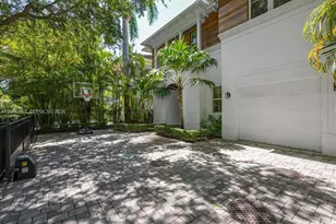 4734 Sunset Dr, Miami, FL 33143 - Photo 3