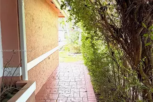 14225 SW 55th St, Miami, FL 33175 - Photo 3