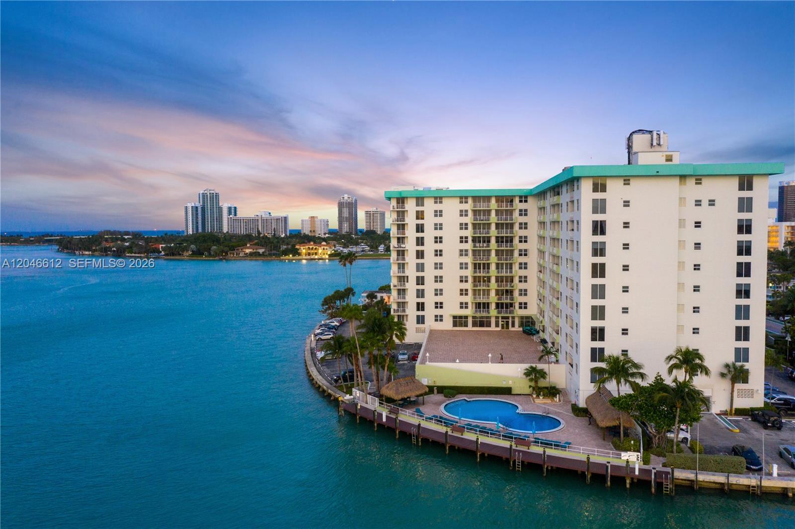 10350 W Bay Harbor Dr #8F - 10350 W Bay Harbor Dr #8F, Bay Harbor Islands, FL 33154 Luxury Property | Jose Angel Pina