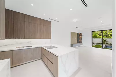 2710 S Le Jeune Rd, Coral Gables, FL 33134 - Photo 13