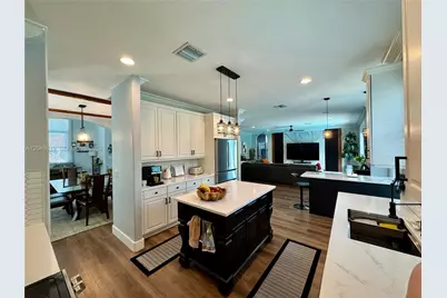 12917 SW 23rd St, Miramar, FL 33027 - Photo 9