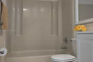 300 E Club Cir, Boca Raton, FL 33487 - Photo 21