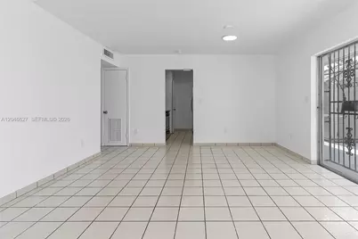 10112 SW 23rd St, Miami, FL 33165 - Photo 7