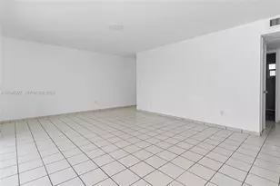 10112 SW 23rd St, Miami, FL 33165 - Photo 11