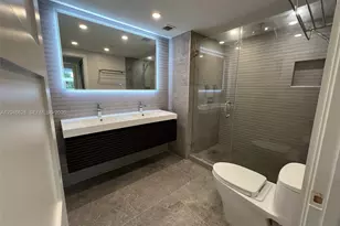 200 Ocean Dr, Miami Beach, FL 33139 - Photo 3