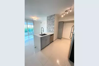 1723 SW 2nd Ave #801, Miami, FL 33129 - Photo 3