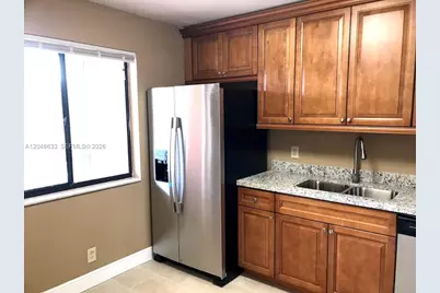 369 Lakeview Dr #203, Weston, FL 33326 - Photo 3