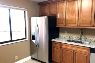 369 Lakeview Dr, Weston, FL 33326 - Photo 3
