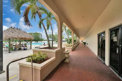 369 Lakeview Dr #203, Weston, FL 33326 - Photo 11