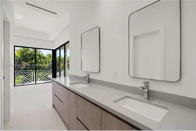 2712 S Le Jeune Rd, Coral Gables, FL 33134 - Photo 25
