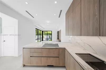 2712 S Le Jeune Rd, Coral Gables, FL 33134 - Photo 15