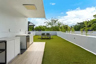2908 Virginia St, Miami, FL 33133 - Photo 25