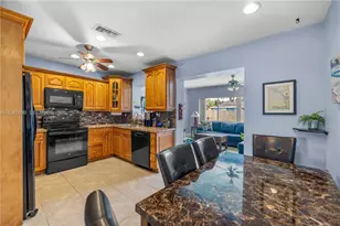 6870 Pershing St, Hollywood, FL 33024 - Photo 13