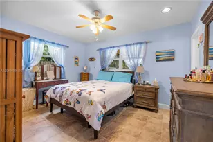 6870 Pershing St, Hollywood, FL 33024 - Photo 19