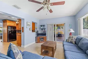6870 Pershing St, Hollywood, FL 33024 - Photo 15