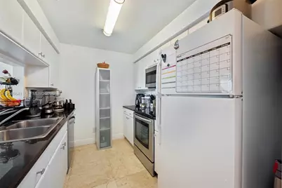 2475 Brickell Ave #1805, Miami, FL 33129 - Photo 9