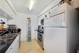 2475 Brickell Ave, Miami, FL 33129 - Photo 9