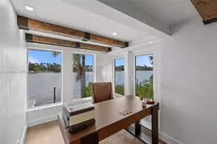 257 N Coconut Ln, Miami Beach, FL 33139 - Photo 21