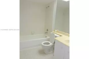 1000 SW 125th Ave, Pembroke Pines, FL 33027 - Photo 7