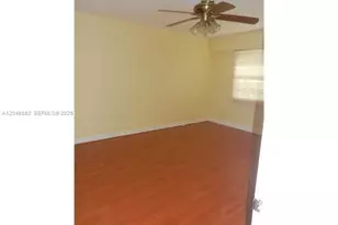 1000 SW 125th Ave, Pembroke Pines, FL 33027 - Photo 5