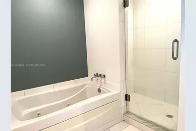 500 Brickell Ave #2006, Miami, FL 33131 - Photo 21