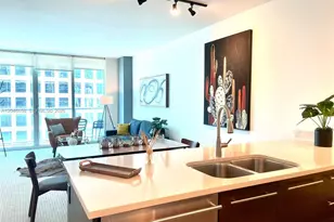 500 Brickell Ave, Miami, FL 33131 - Photo 11