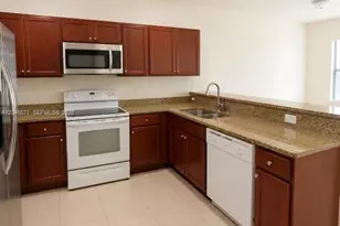 8879 SW 227th Terrace, Cutler Bay, FL 33190 - Photo 5