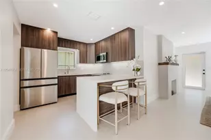 8318 NE 3rd Ct, Miami, FL 33138 - Photo 11