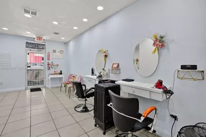 Prime Little Havana Full-Service Beauty Salon For Sale, Miami, FL 33125 - Photo 5