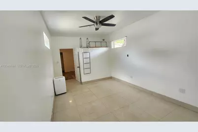 2174 NE 182nd St, North Miami Beach, FL 33162 - Photo 11