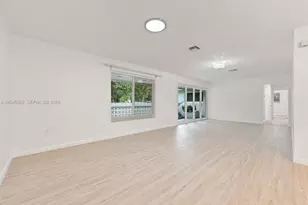 7982 SW 89th St, Miami, FL 33156 - Photo 9