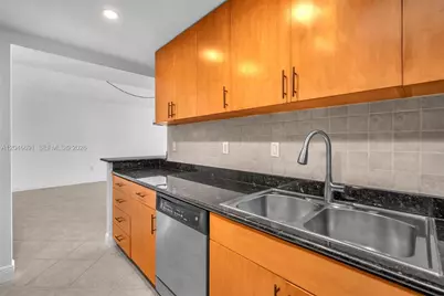 10350 W Bay Harbor Dr #8F, Bay Harbor Islands, FL 33154 - Photo 5