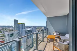 88 SW 7th St, Miami, FL 33130 - Photo 11