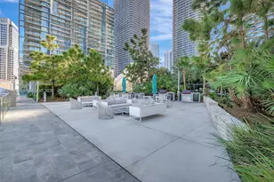 88 SW 7th St, Miami, FL 33130 - Photo 27