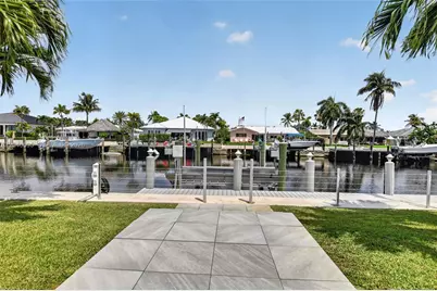 966 SE 9th Ave, Pompano Beach, FL 33060 - Photo 3