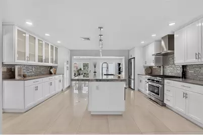 966 SE 9th Ave, Pompano Beach, FL 33060 - Photo 17