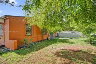 3560 NW 95th St, Miami, FL 33147 - Photo 27