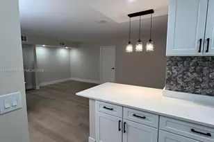 17021 N Bay Rd, Sunny Isles Beach, FL 33160 - Photo 3