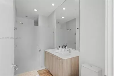501 NE 31st St #302, Miami, FL 33137 - Photo 15