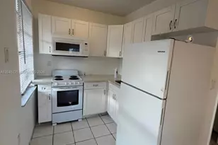 1036 NW 3rd St, Miami, FL 33128 - Photo 3
