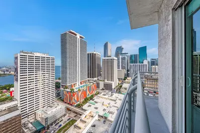 133 NE 2nd Ave #2702, Miami, FL 33132 - Photo 3